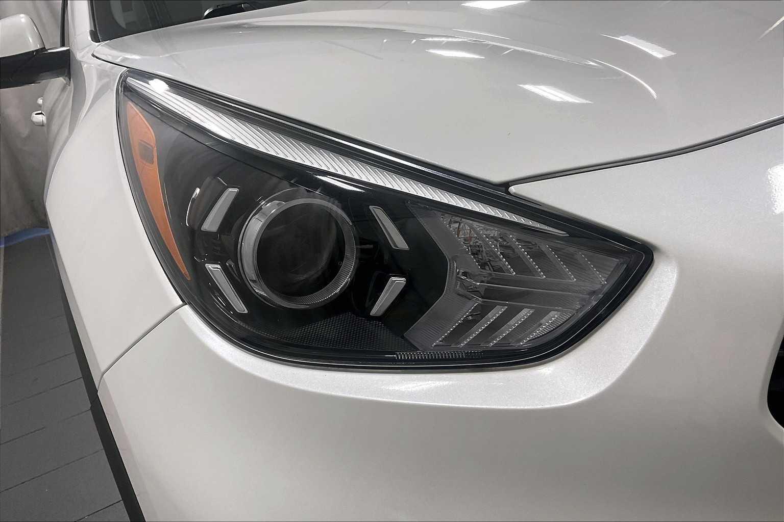 2021 Kia Niro Plug-In Hybrid EX - Photo 33