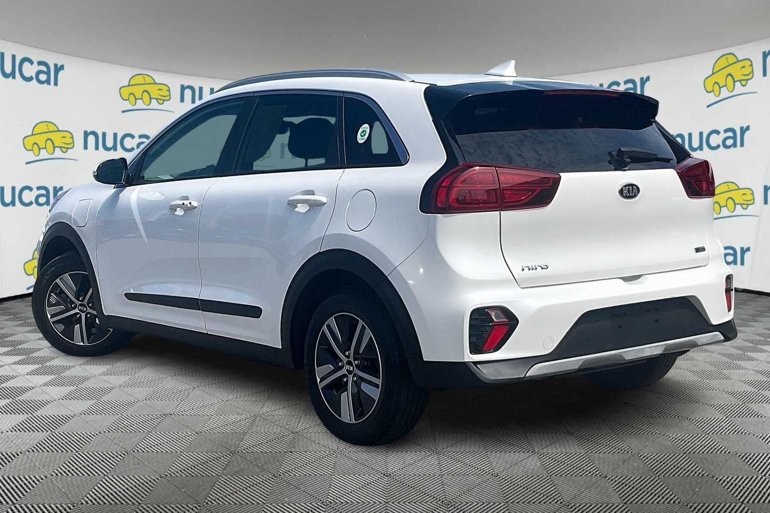 2021 Kia Niro Plug-In Hybrid EX - Photo 4