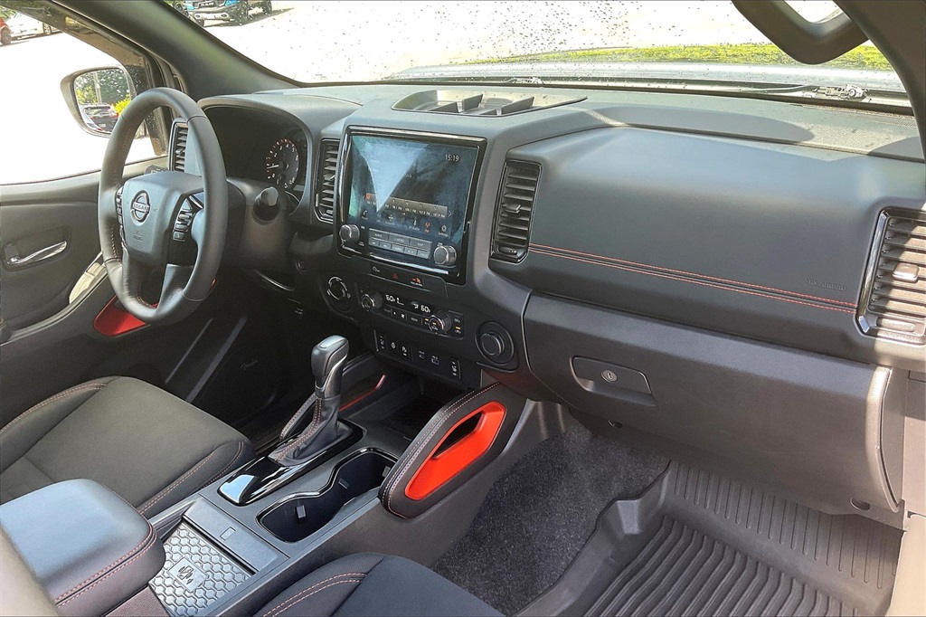 2024 Nissan Frontier PRO-4X - Photo 13