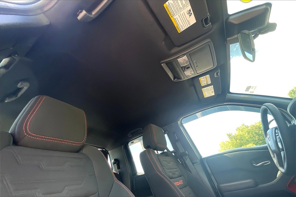 2024 Nissan Frontier PRO-4X - Photo 7