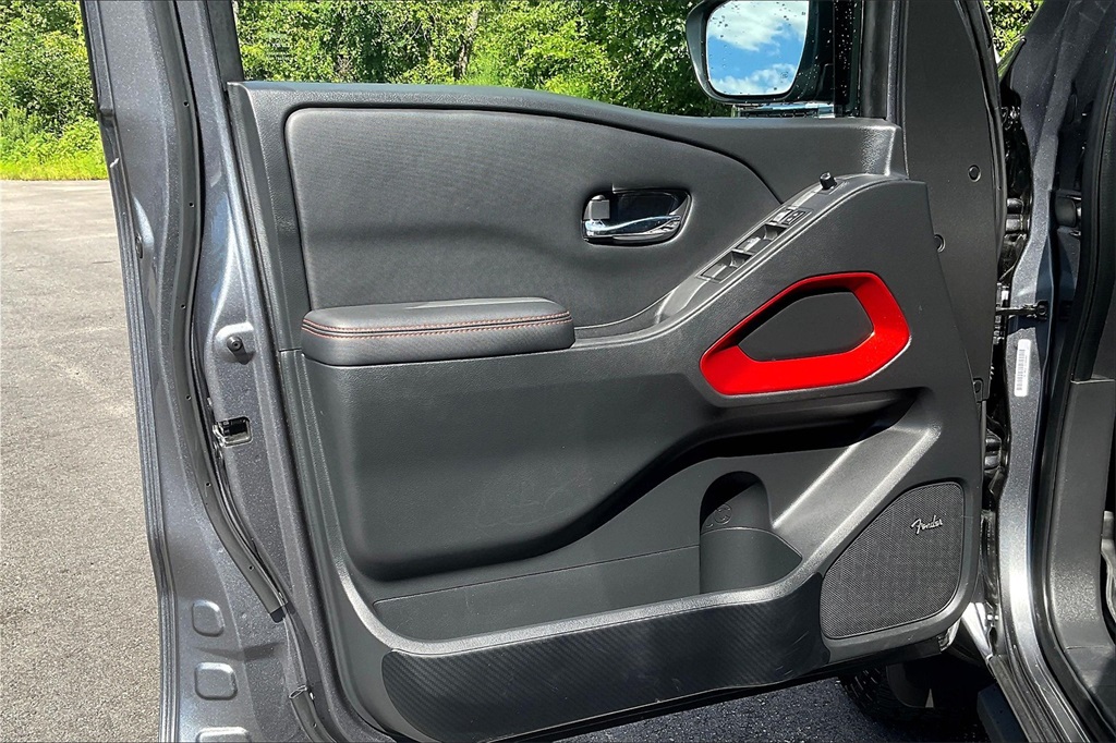 2024 Nissan Frontier PRO-4X - Photo 9