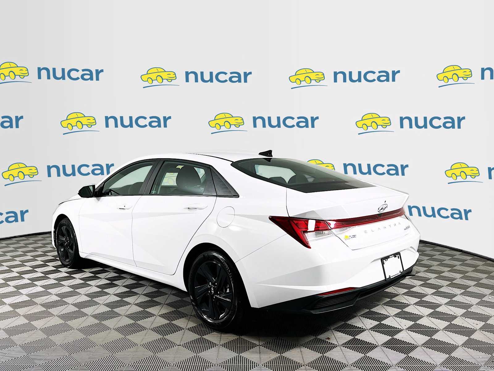 2023 Hyundai Elantra Hybrid Blue - Photo 5