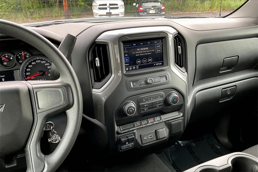 2022 Chevrolet Silverado 1500 LTD Custom - Photo 17