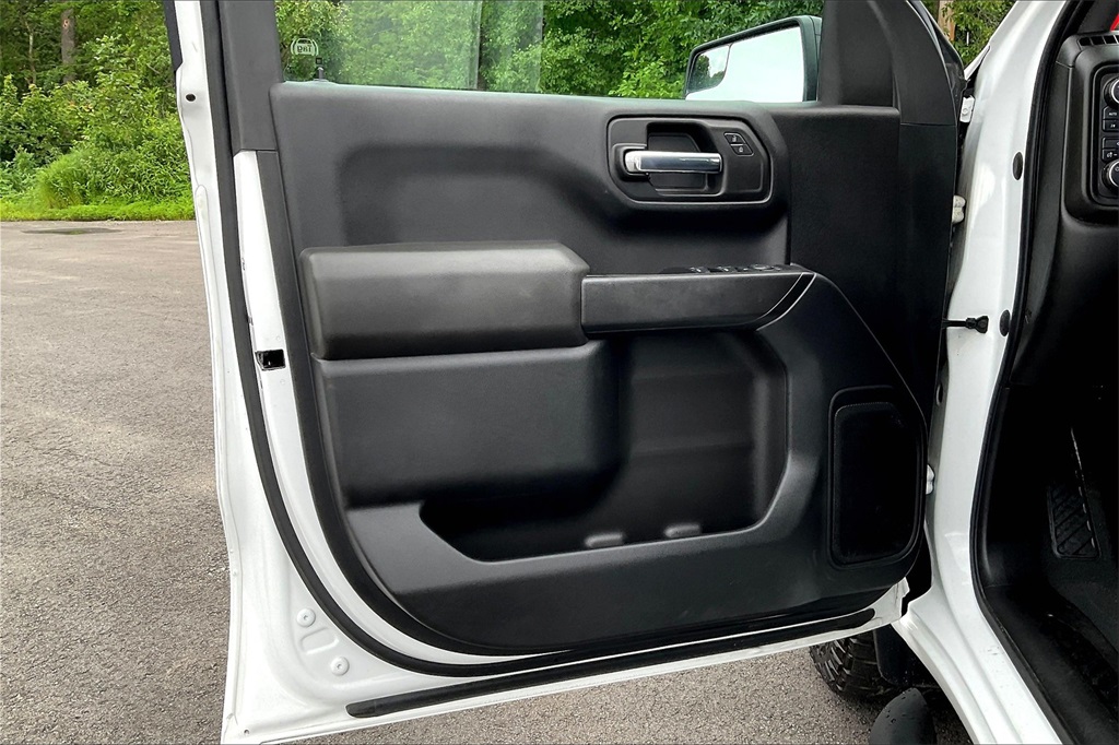 2022 Chevrolet Silverado 1500 LTD Custom - Photo 9