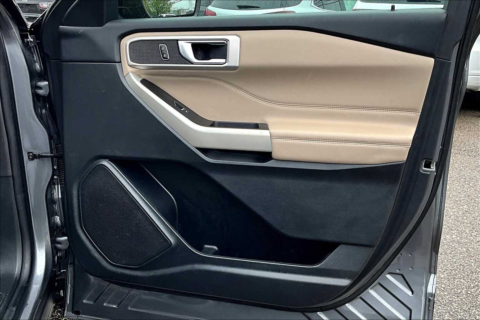 2021 Ford Explorer XLT - Photo 12