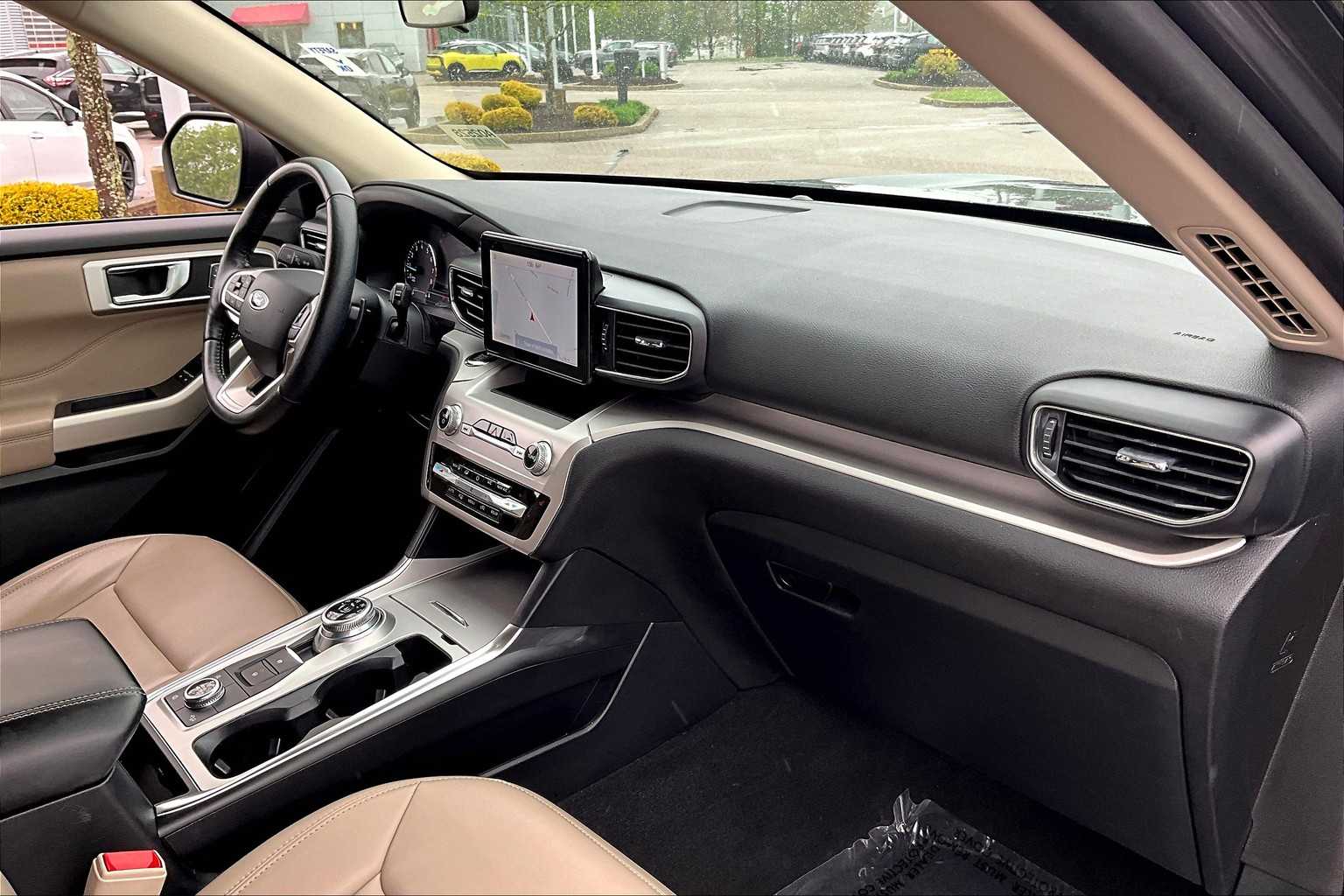 2021 Ford Explorer XLT - Photo 14