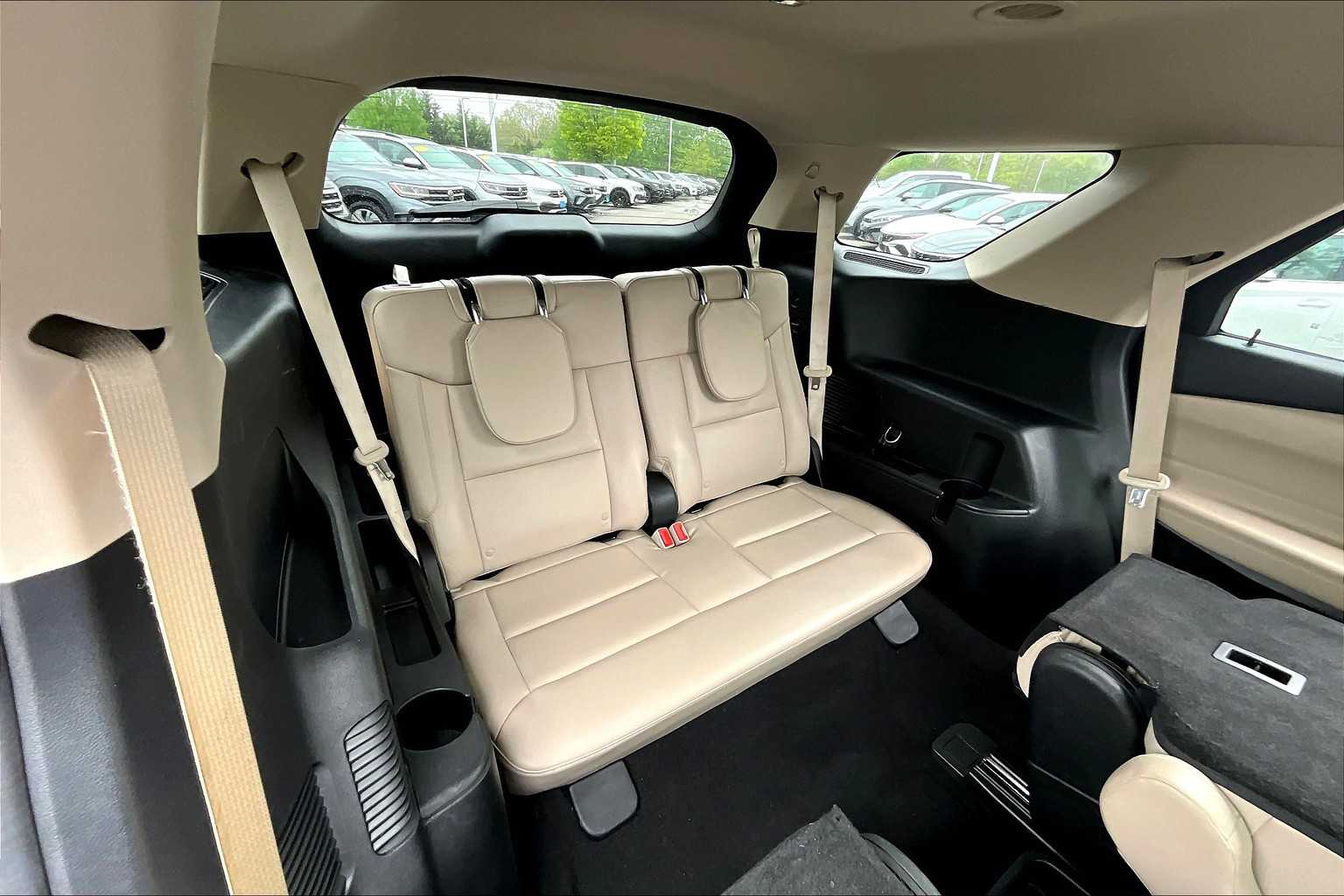 2021 Ford Explorer XLT - Photo 17