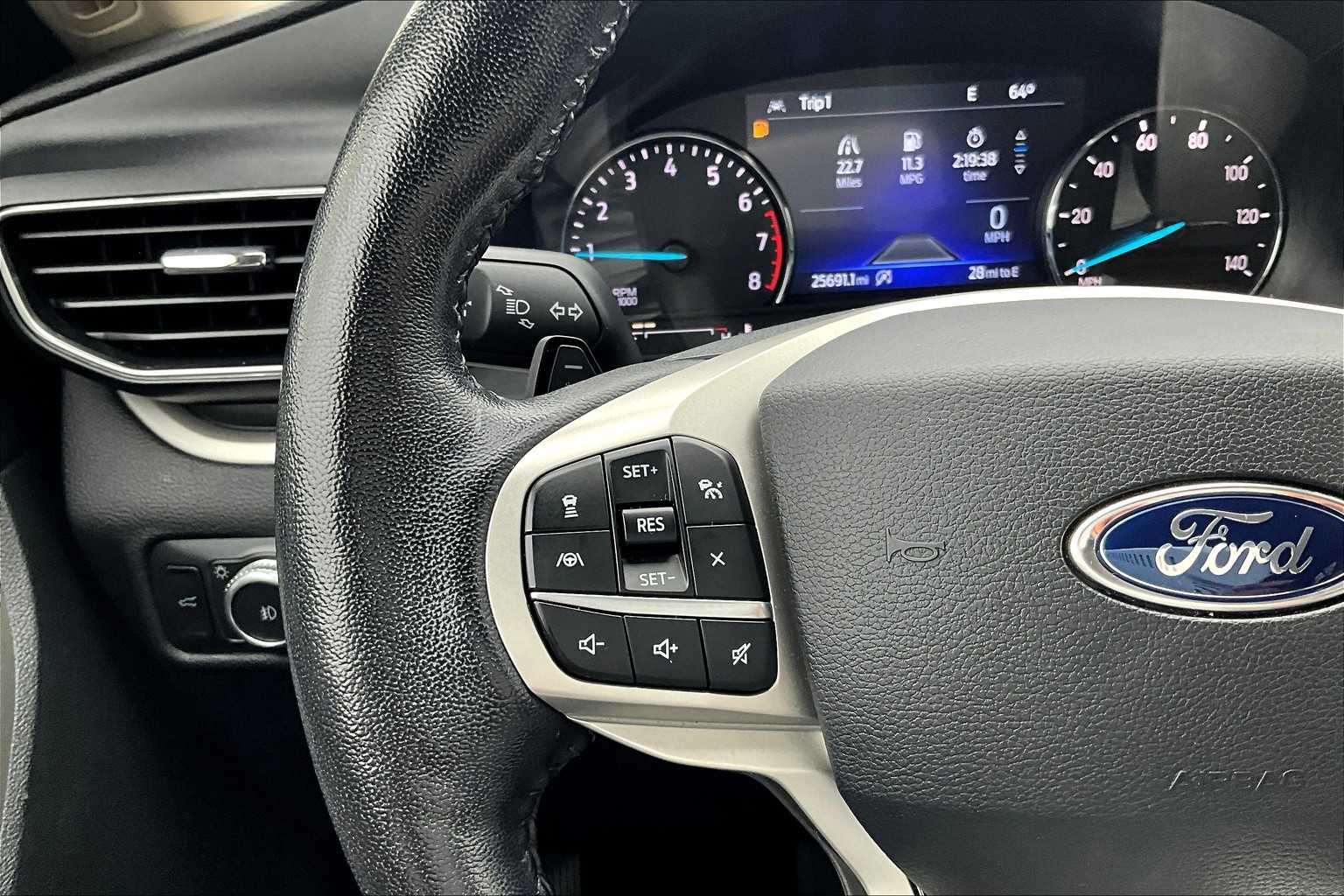 2021 Ford Explorer XLT - Photo 23
