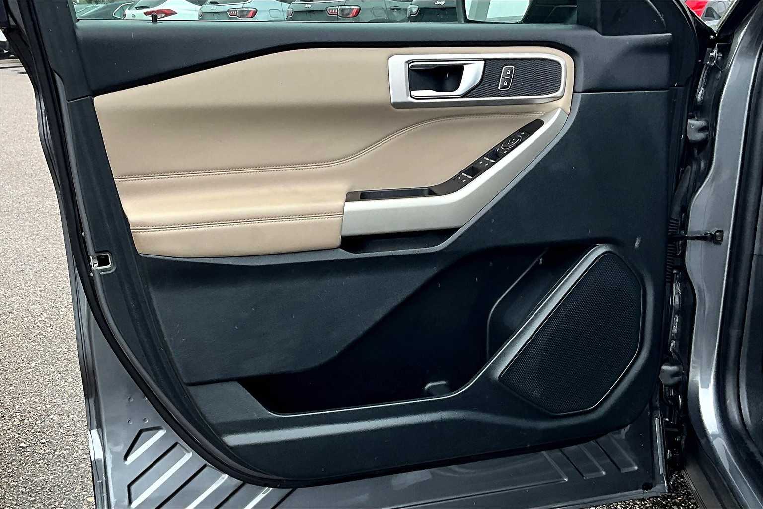 2021 Ford Explorer XLT - Photo 9