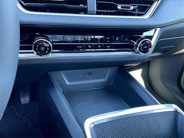 2026 Chevrolet Equinox LT - Photo 15