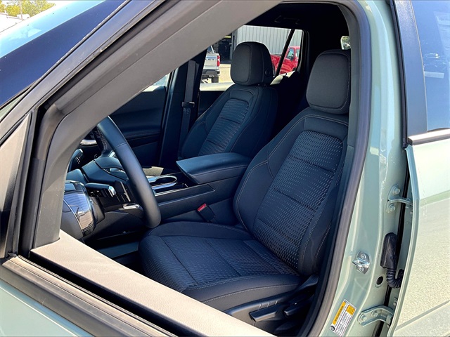 2026 Chevrolet Equinox LT - Photo 9