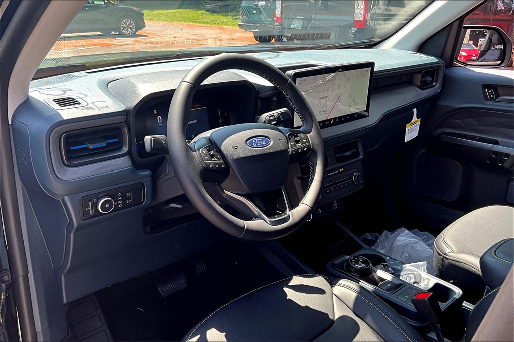 2025 Ford Maverick  - Photo 7