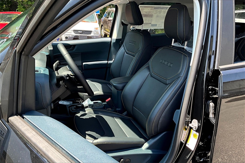 2025 Ford Maverick  - Photo 10