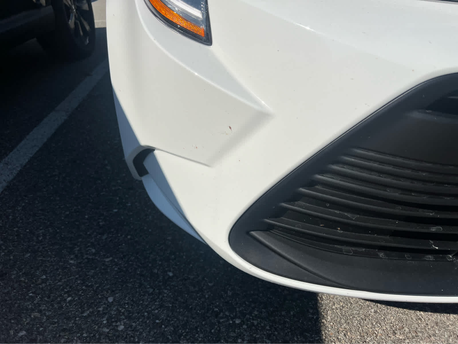 2024 Toyota Corolla LE - Photo 3