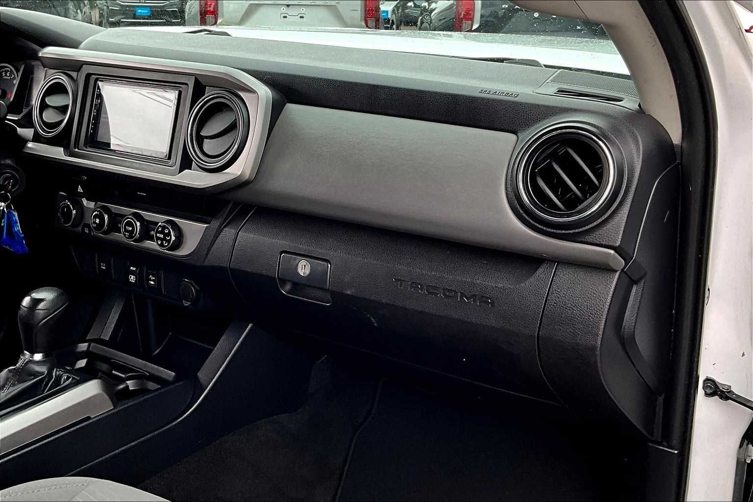 2018 Toyota Tacoma SR5 - Photo 13