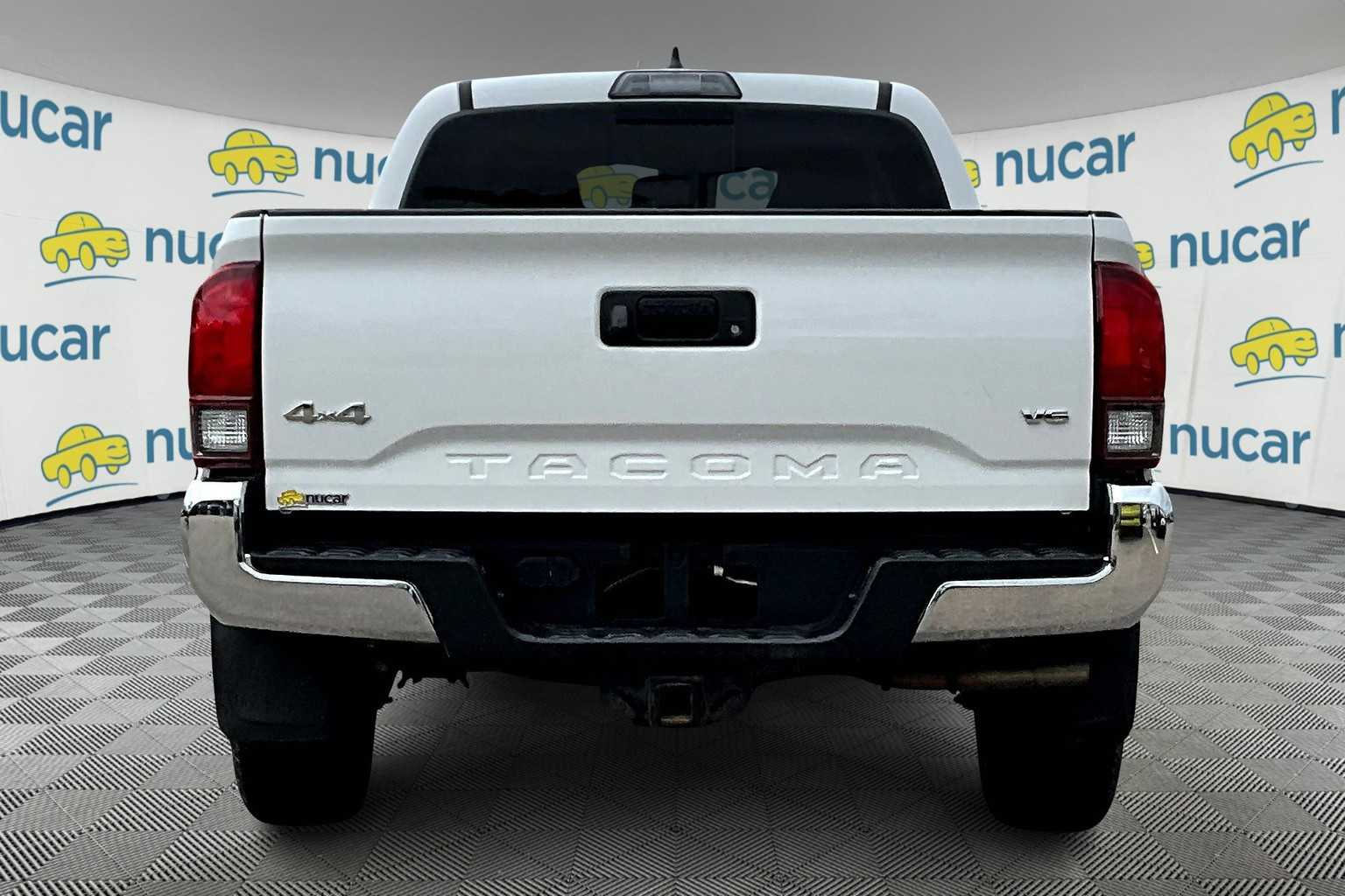 2018 Toyota Tacoma SR5 - Photo 5