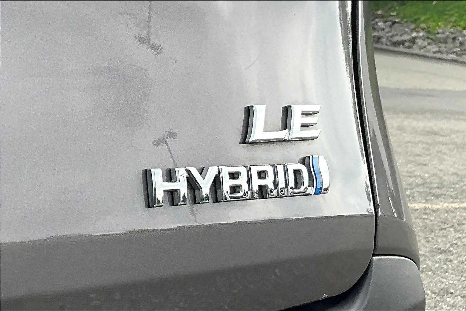 2024 Toyota Sienna LE - Photo 30