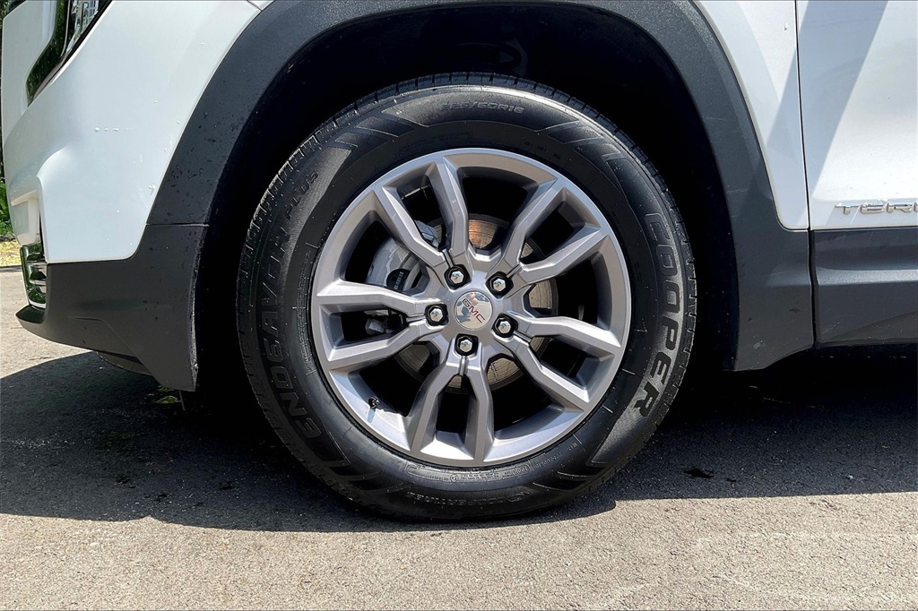 2023 GMC Terrain SLT - Photo 21
