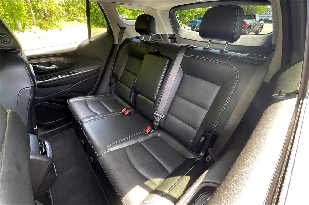 2023 GMC Terrain SLT - Photo 24