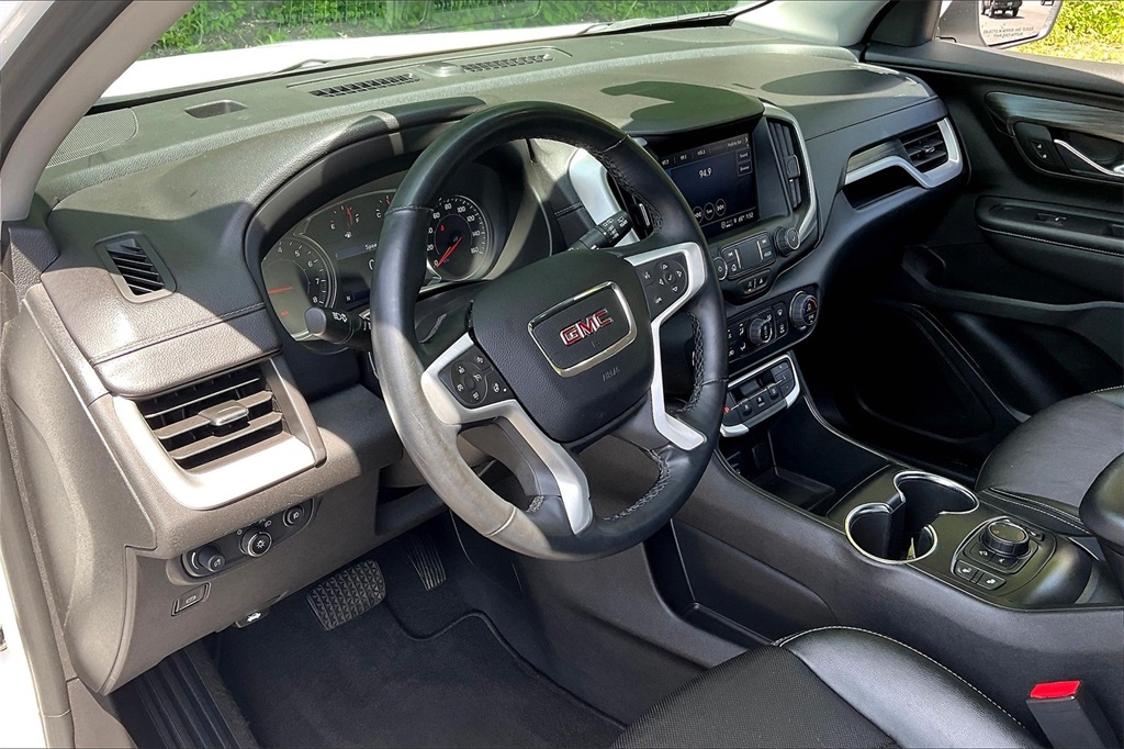 2023 GMC Terrain SLT - Photo 8