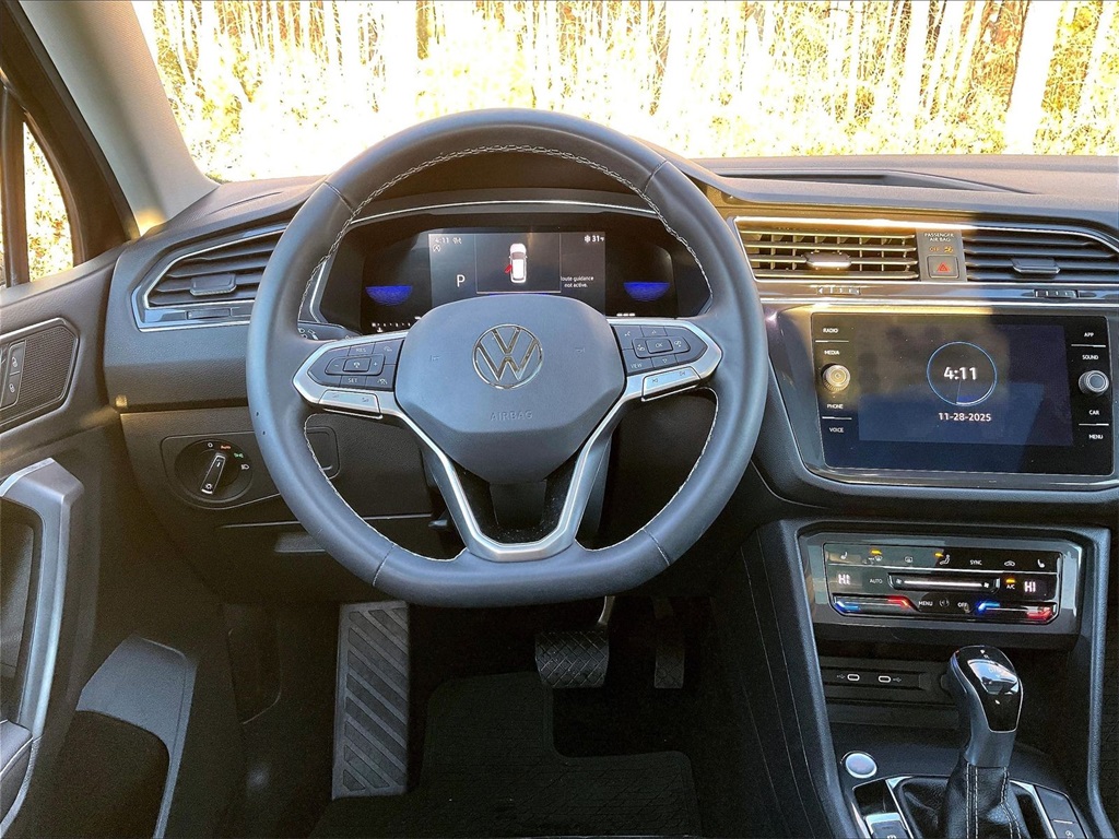 2022 Volkswagen Tiguan 2.0T SE - Photo 15