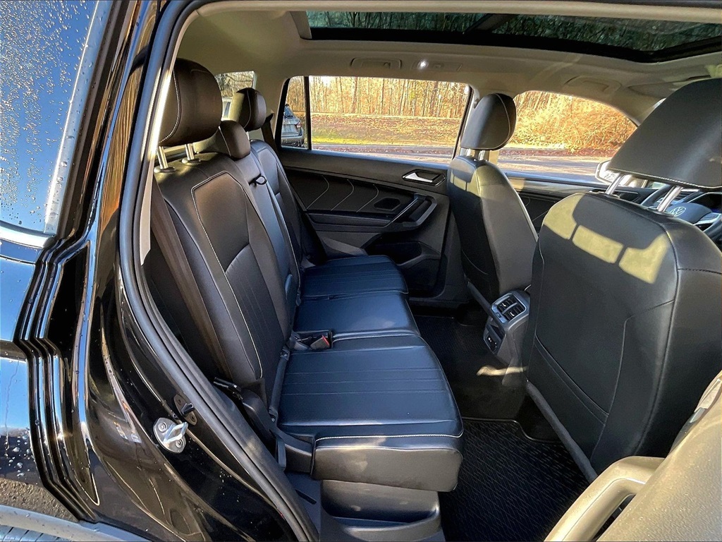 2022 Volkswagen Tiguan 2.0T SE - Photo 17
