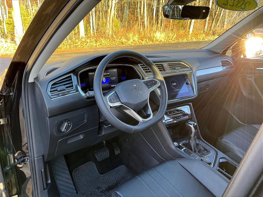 2022 Volkswagen Tiguan 2.0T SE - Photo 8
