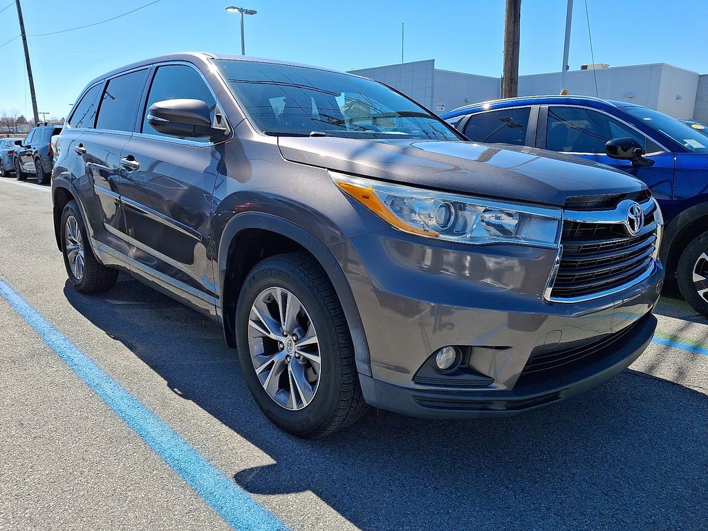 2014 Toyota Highlander LE Plus V6
