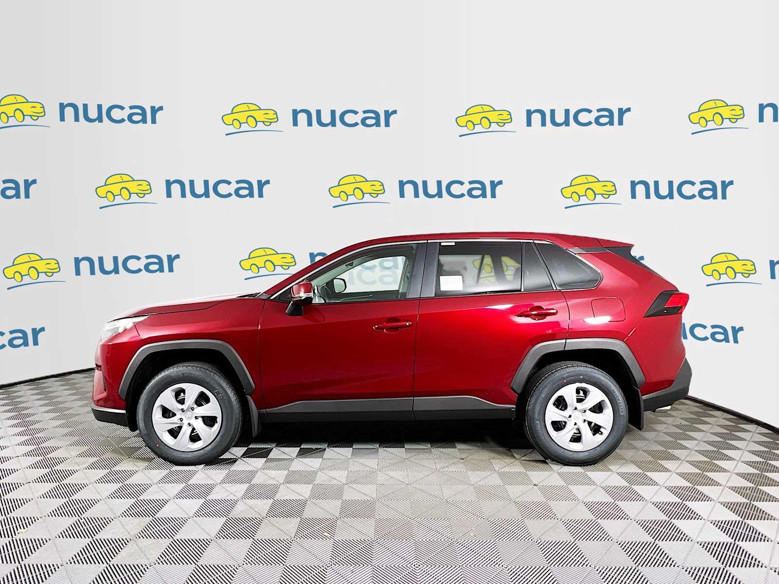 2025 Toyota RAV4 LE - Photo 3