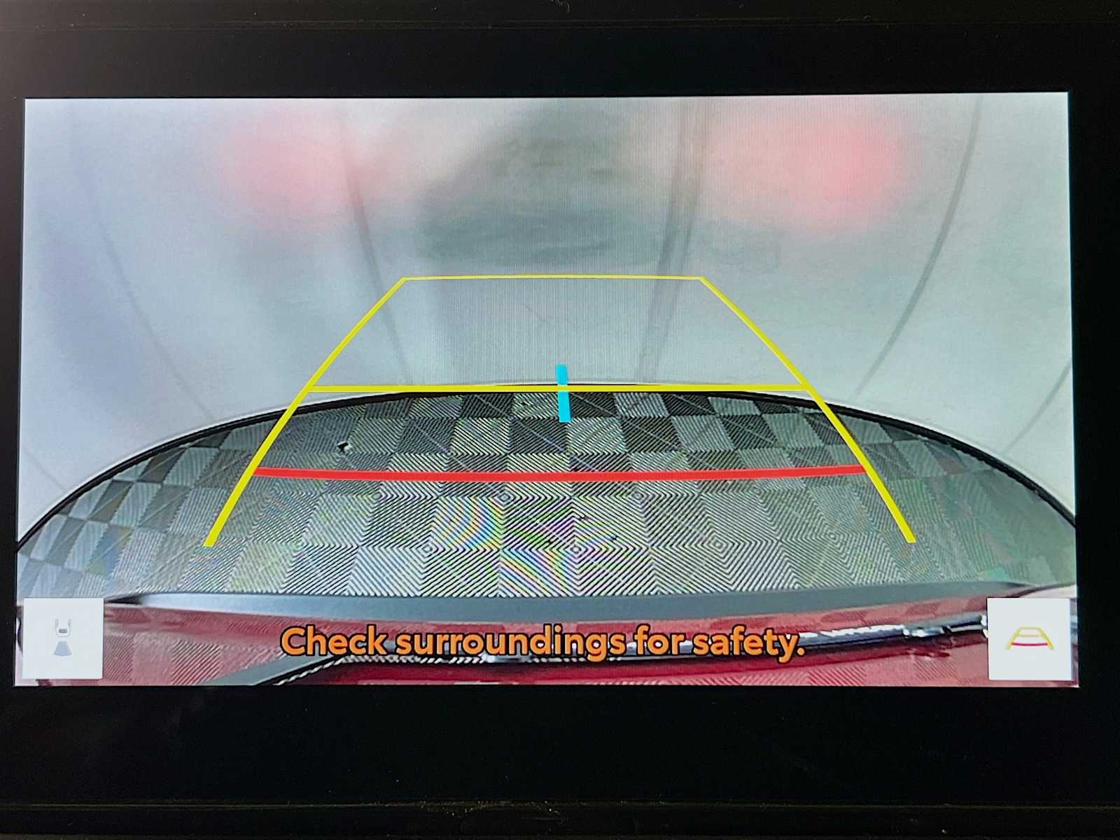 2025 Toyota RAV4 LE - Photo 9