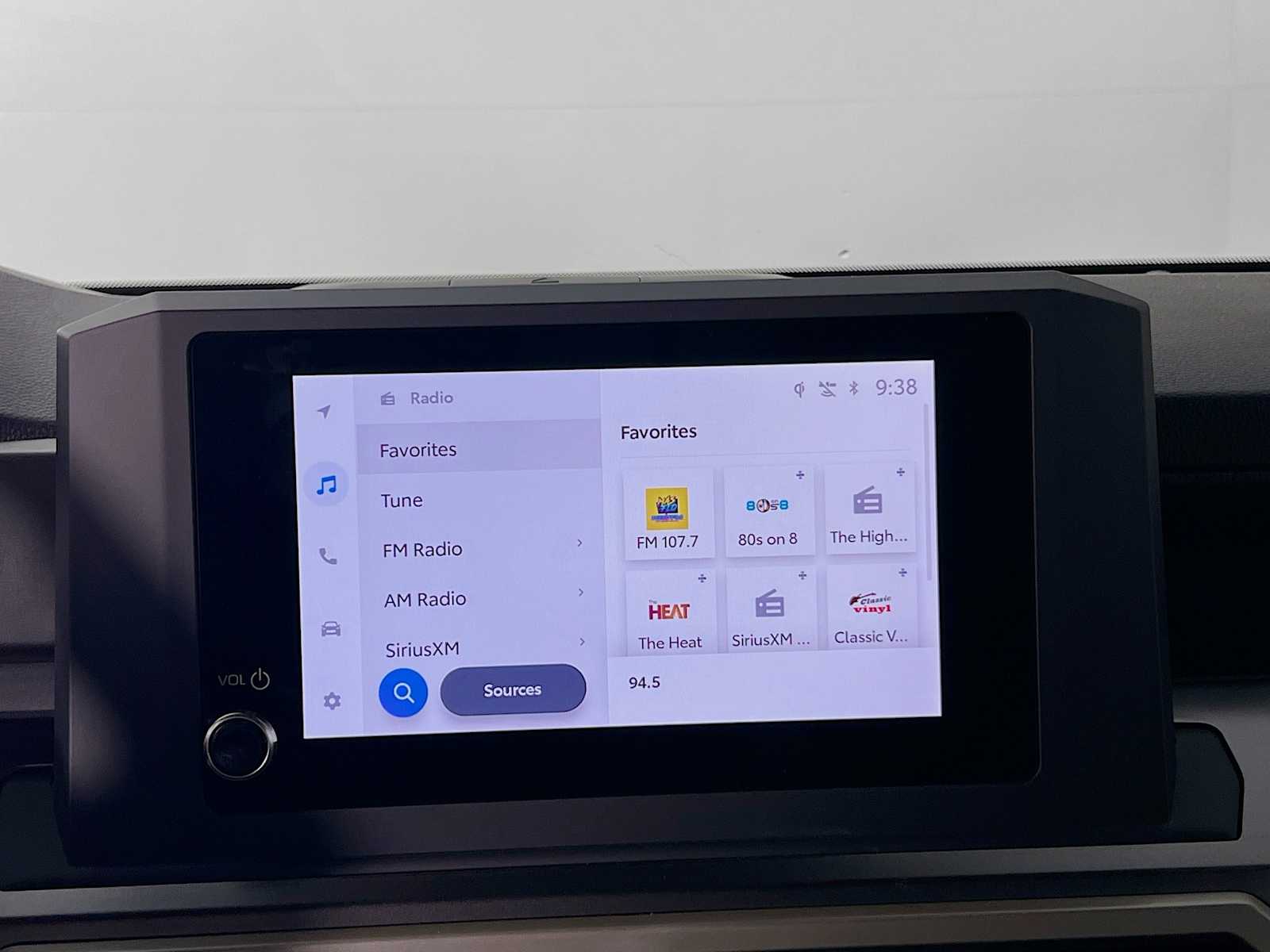 2025 Toyota Tacoma SR5 - Photo 8