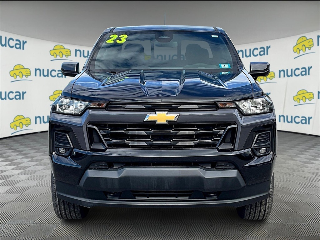 2023 Chevrolet Colorado LT - Photo 2