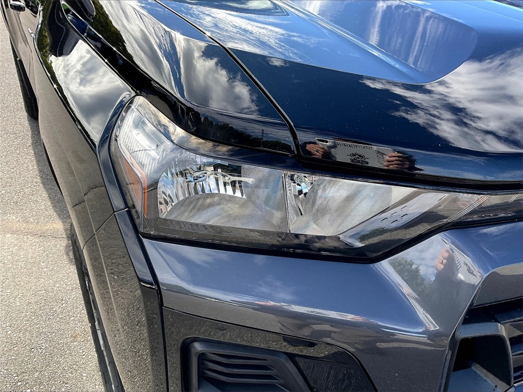2023 Chevrolet Colorado LT - Photo 30