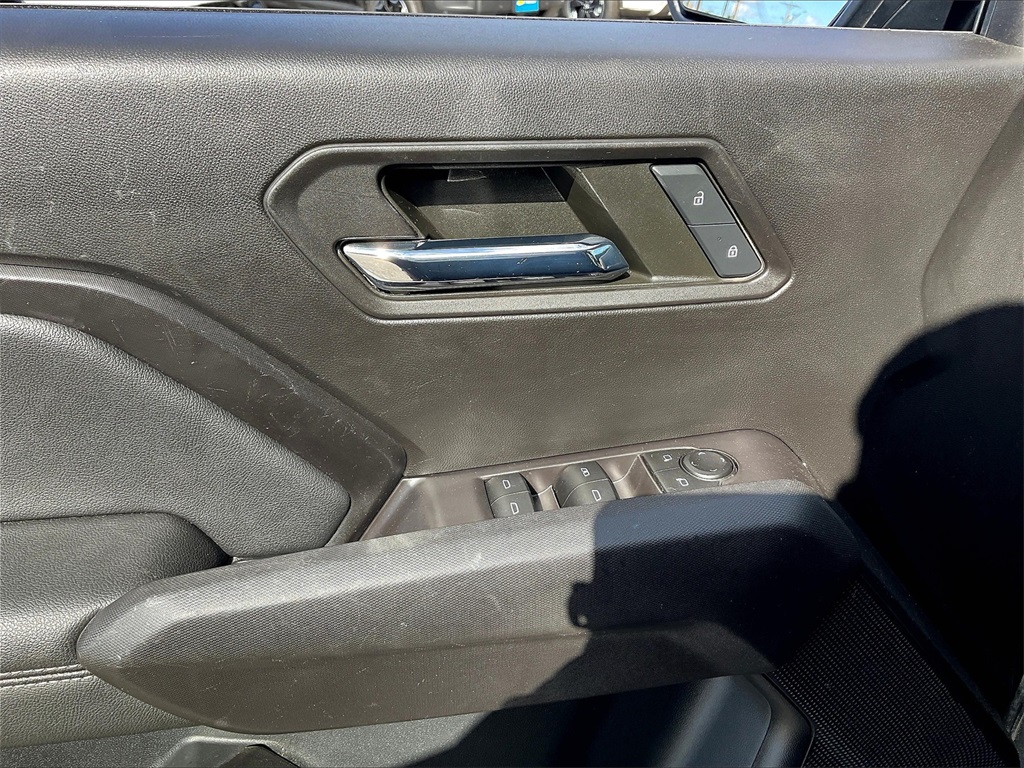 2023 Chevrolet Colorado LT - Photo 37
