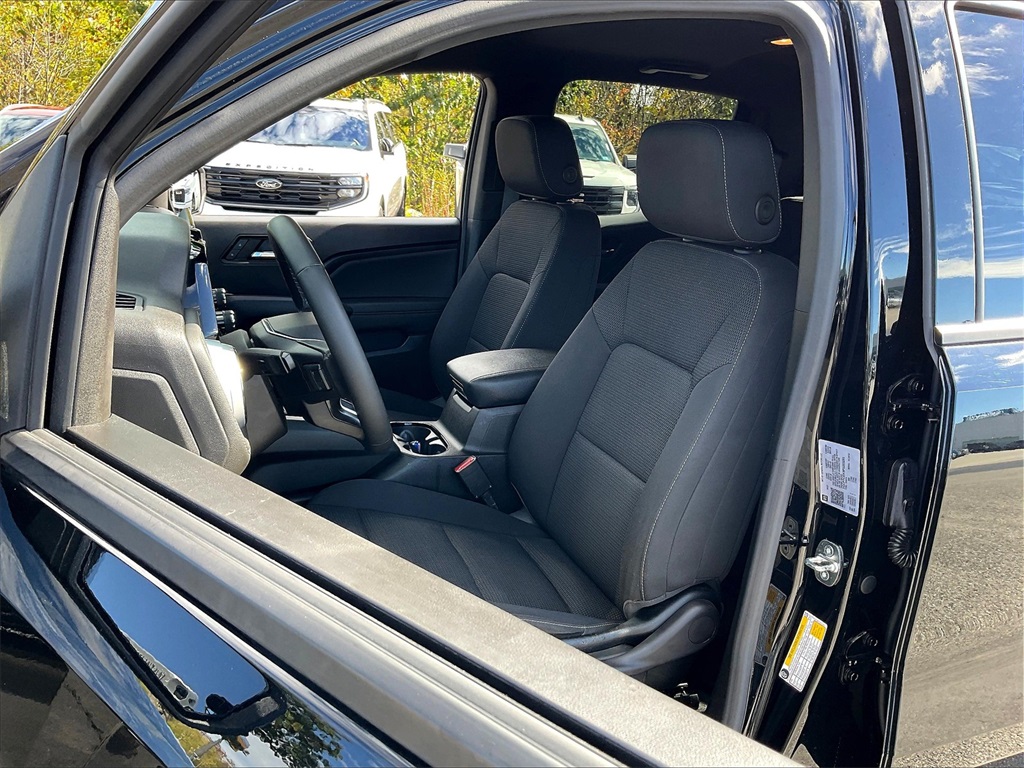 2023 Chevrolet Colorado LT - Photo 9
