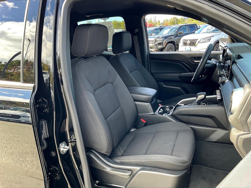 2023 Chevrolet Colorado LT - Photo 10