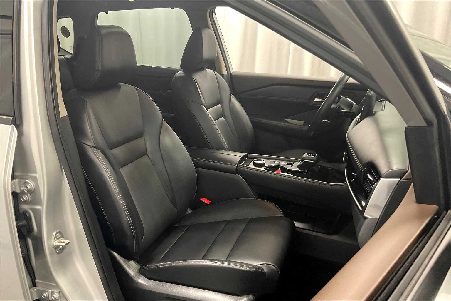 2023 Nissan Rogue SL - Photo 11
