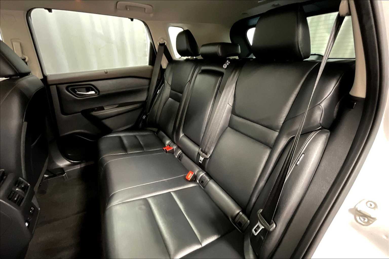 2023 Nissan Rogue SL - Photo 15