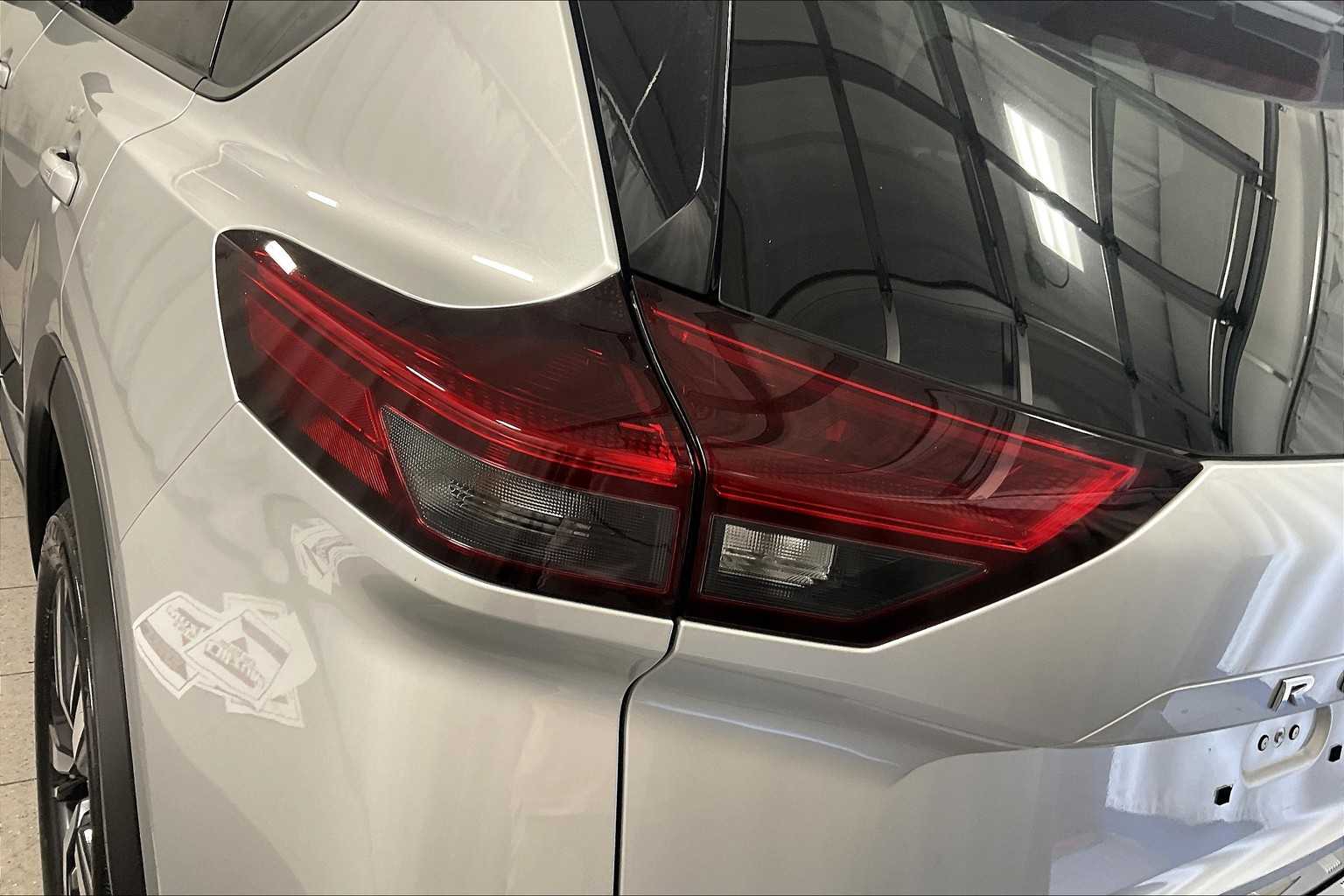 2023 Nissan Rogue SL - Photo 34