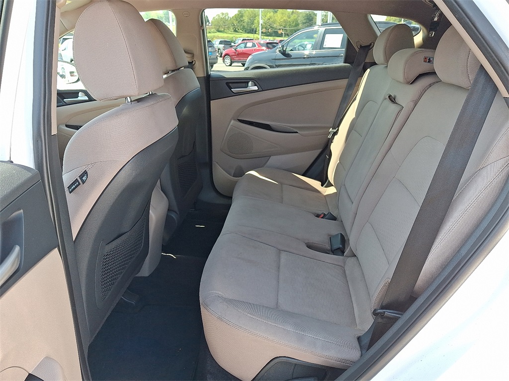 2020 Hyundai Tucson SE - Photo 11