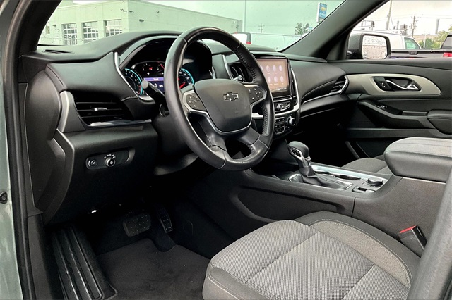 2022 Chevrolet Traverse LT - Photo 8