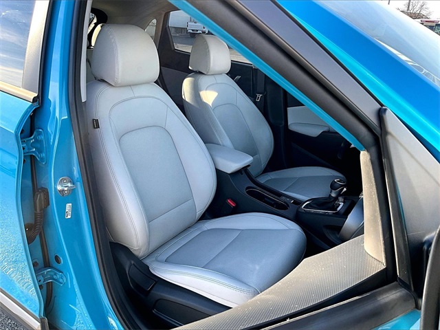 2022 Hyundai Kona Limited - Photo 11