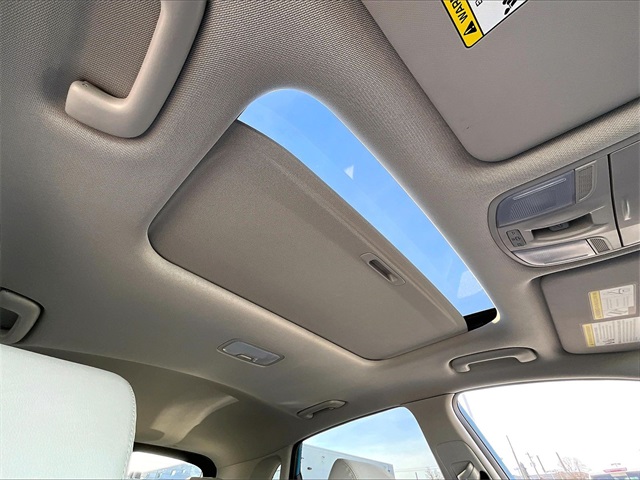 2022 Hyundai Kona Limited - Photo 21