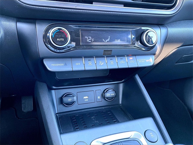 2022 Hyundai Kona Limited - Photo 23