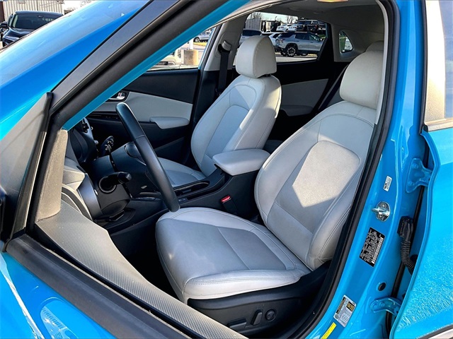 2022 Hyundai Kona Limited - Photo 10