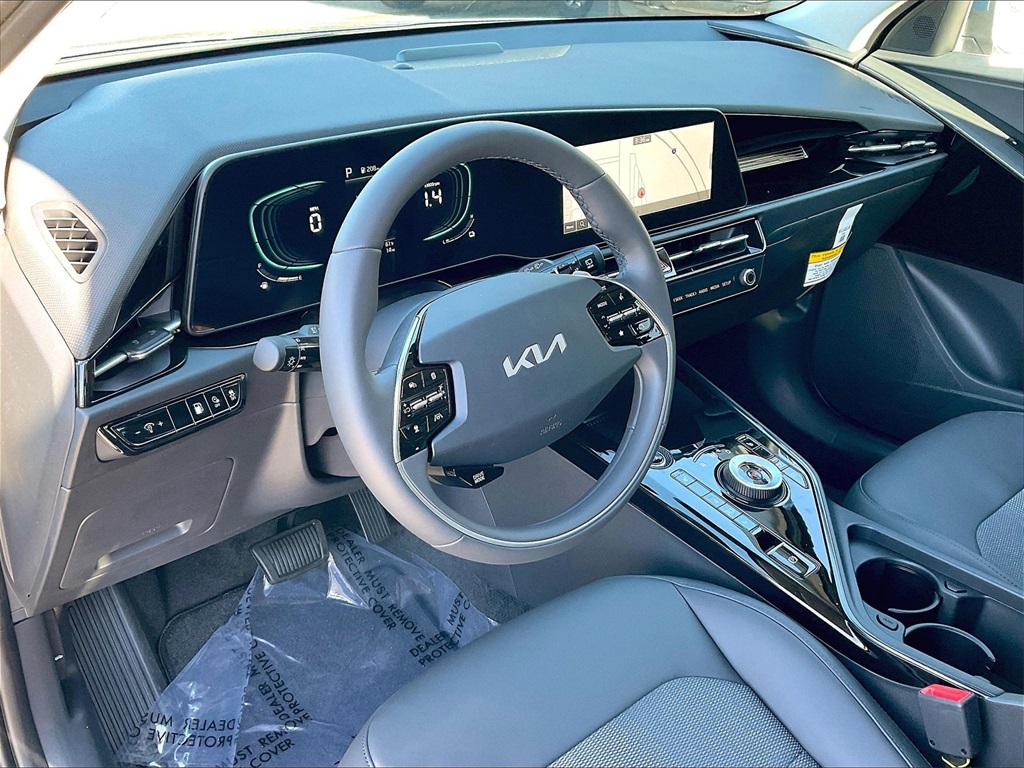 2025 Kia Niro Plug-In Hybrid EX - Photo 9