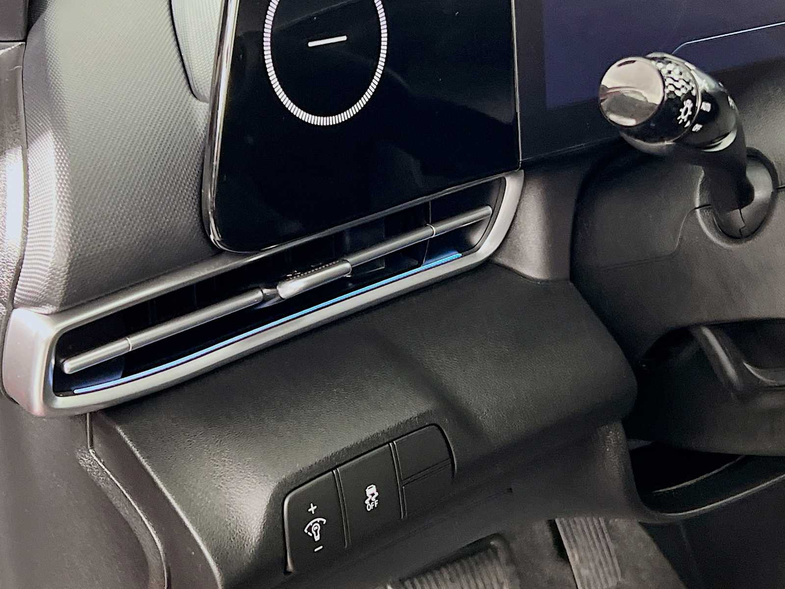 2024 Hyundai Elantra SEL - Photo 10