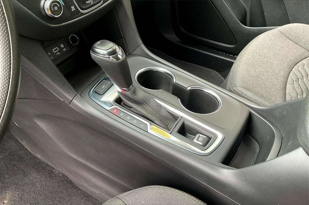 2021 Chevrolet Equinox LT - Photo 19