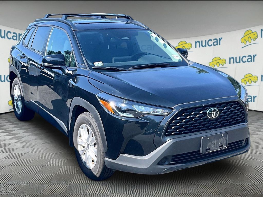 2025 Toyota Corolla Cross LE