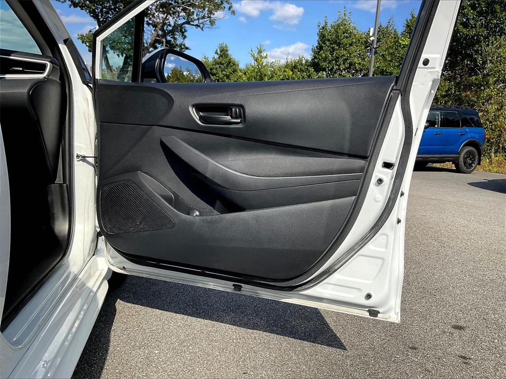 2024 Toyota Corolla LE - Photo 11